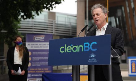 BC Approves Municipal Bans on Single Use Plastic
